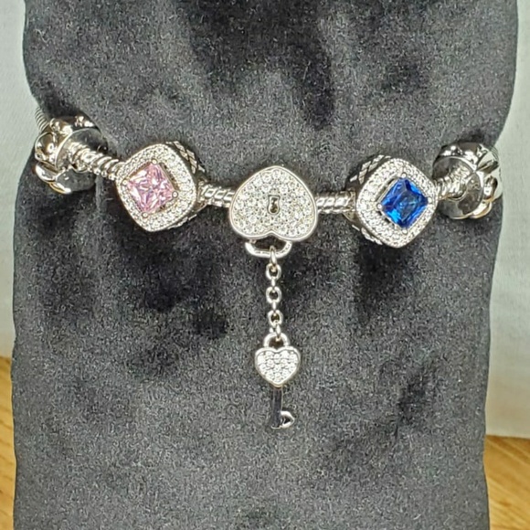 Brand New Charm Bracelet - Picture 3 of 3